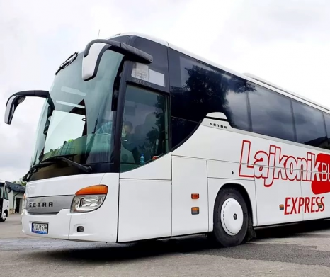 Autobus do Muzeum Auschwitz z Krakowa